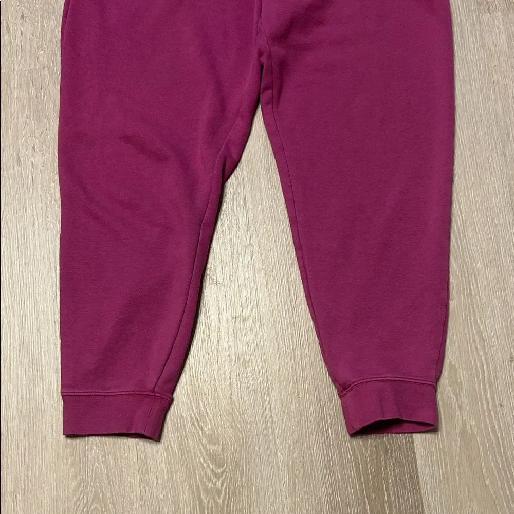 Nike Sportswear Club Fleece Women's Mid-Rise Joggers in Fireberry Sz Large